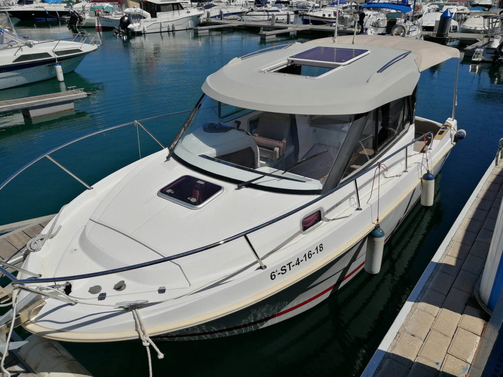 Rent a boat Alicante Bénéteau Antares 7.80 - 2013