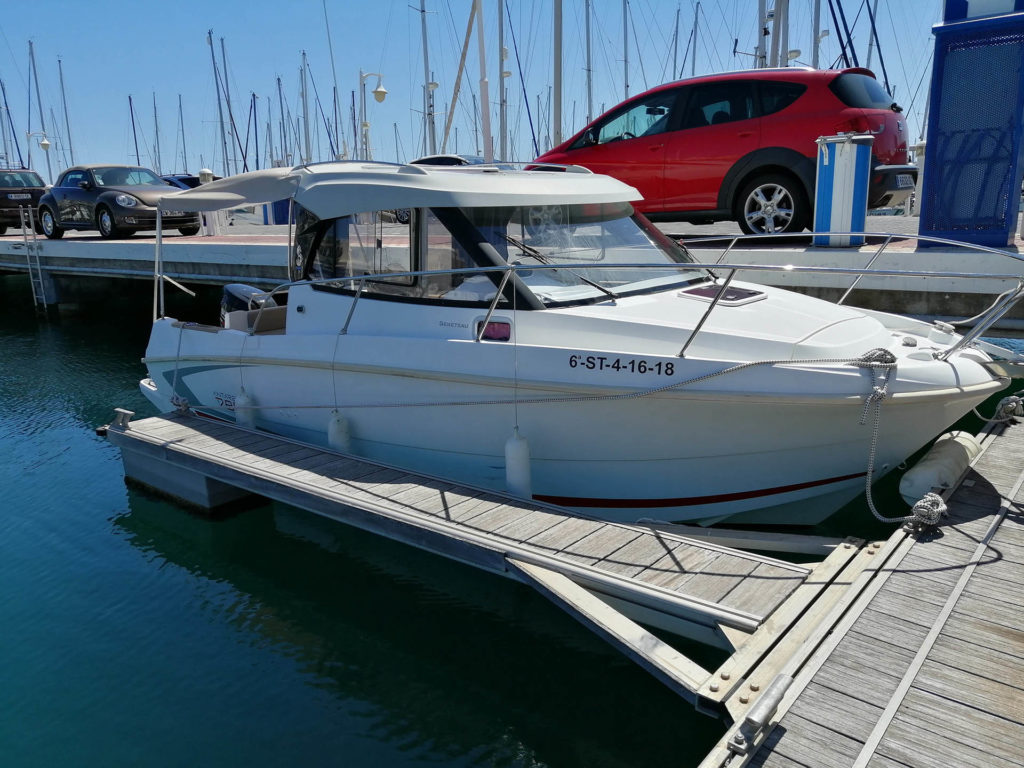 Rent a boat Alicante Bénéteau Antares 7.80 - 2013