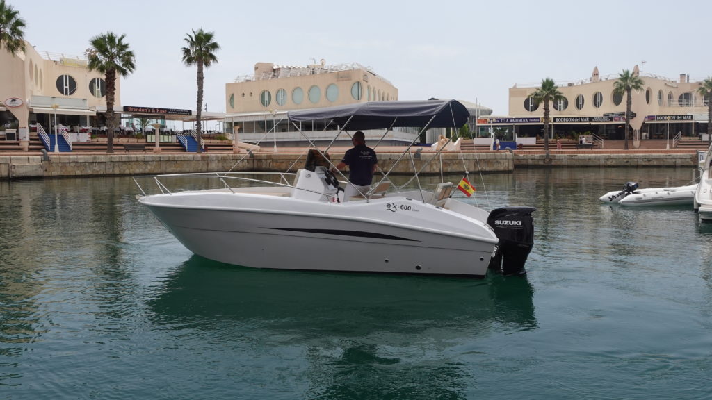 Location bateau Alicante ASTILUX AX 600 OPEN - 2021