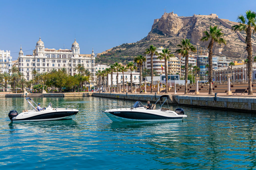 Alquiler de barcos Alicante QUICKSILVER ACTIV 675 OPEN - 2021