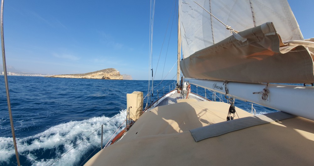 Rent a boat Alicante Belliure Endurance 35 - 1975