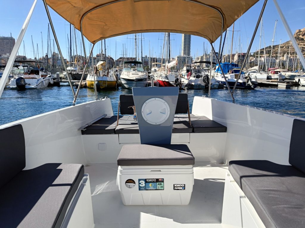 Rent a boat Alicante MARETI 585 OPEN - 2022