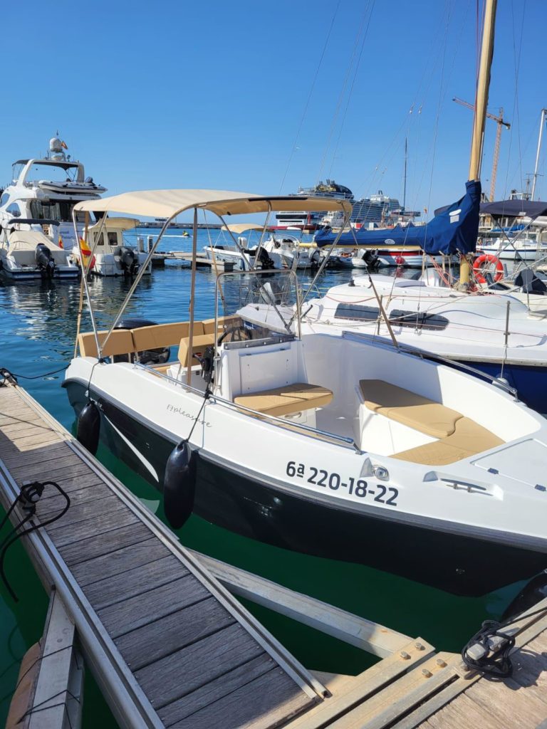 Rent a boat Alicante NIREUS 53  PLEASURE - 2022