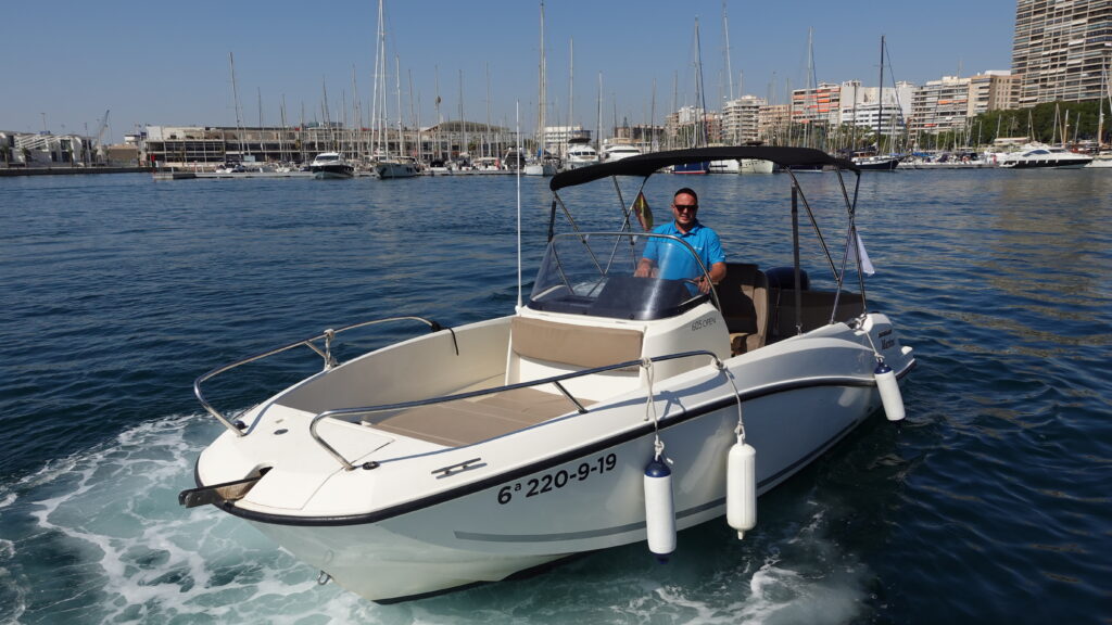 Alquiler de barcos Alicante QUICKSILVER ACTIV 605 OPEN - 2018