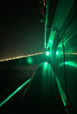 NAVEGAR POR LA NOCHE